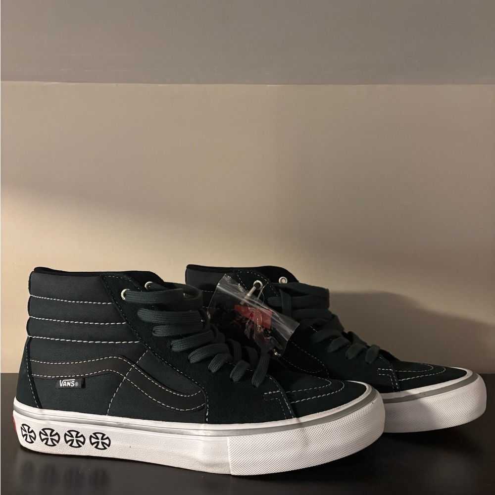 Vans High-Top Independent Sneakers
